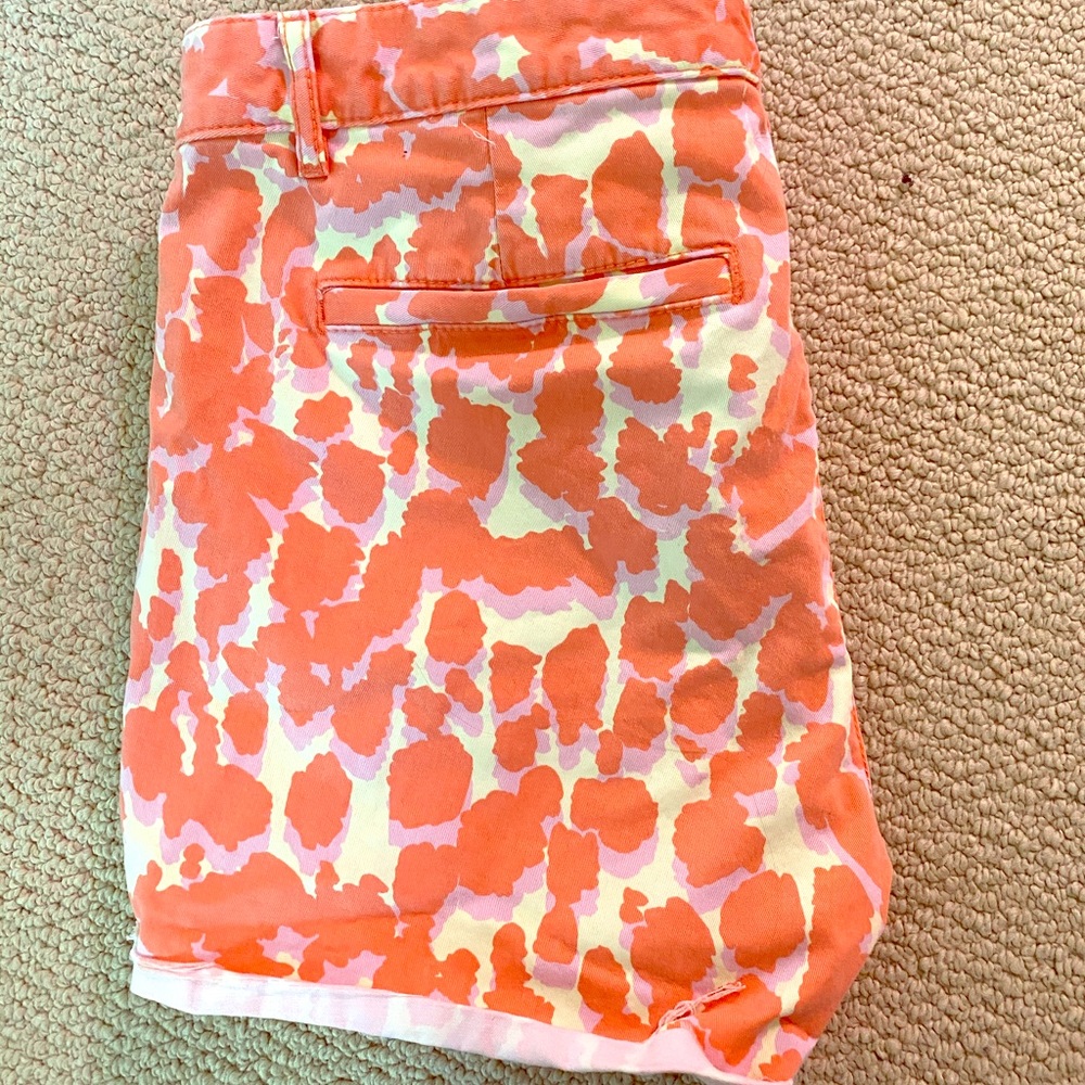 Gap khaki cut off shorts